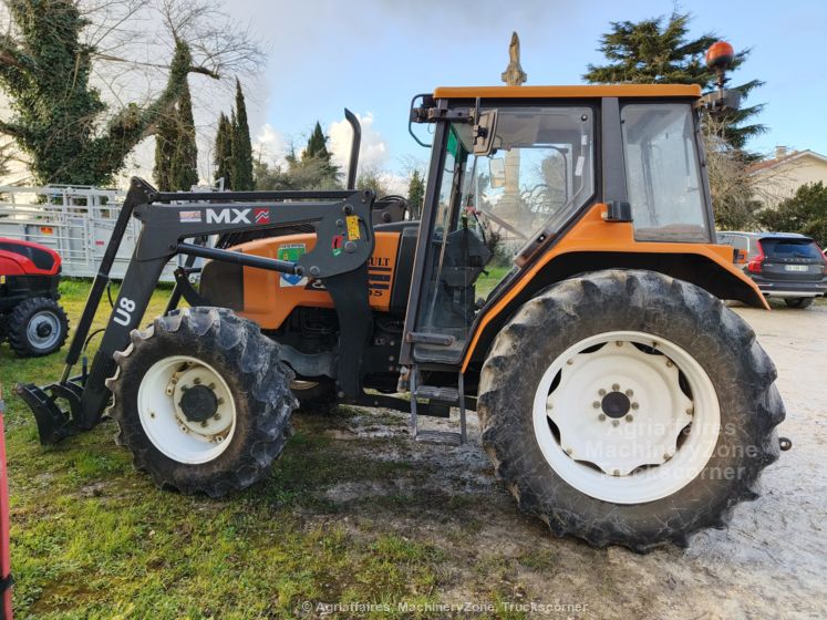 Renault CERES 335